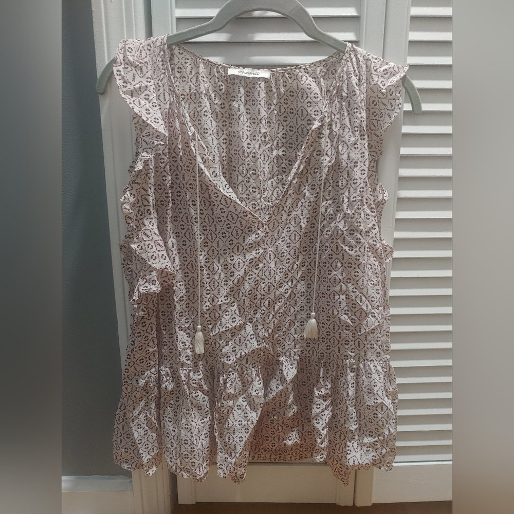 Madewell silk sleeveless peplum blouse with tassels / size Medium